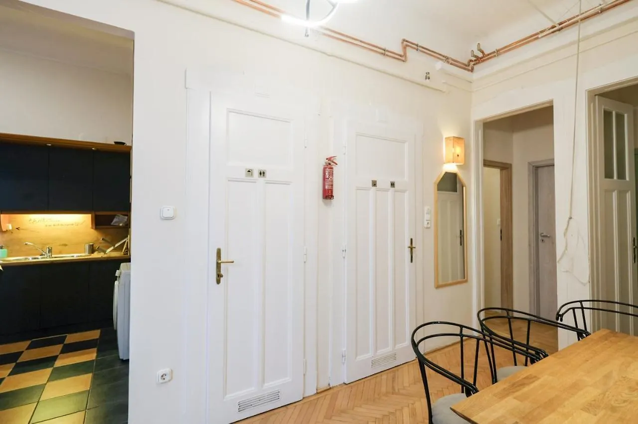Acacia Hostel Budapest